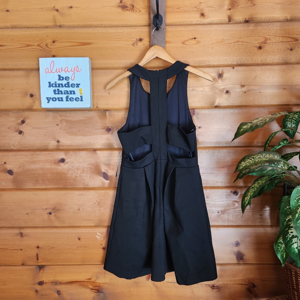 Lulus 💜‎ Black Cutout and About Black Skater Dress Stretch Fit & Flare Pleats L - Picture 3 of 10